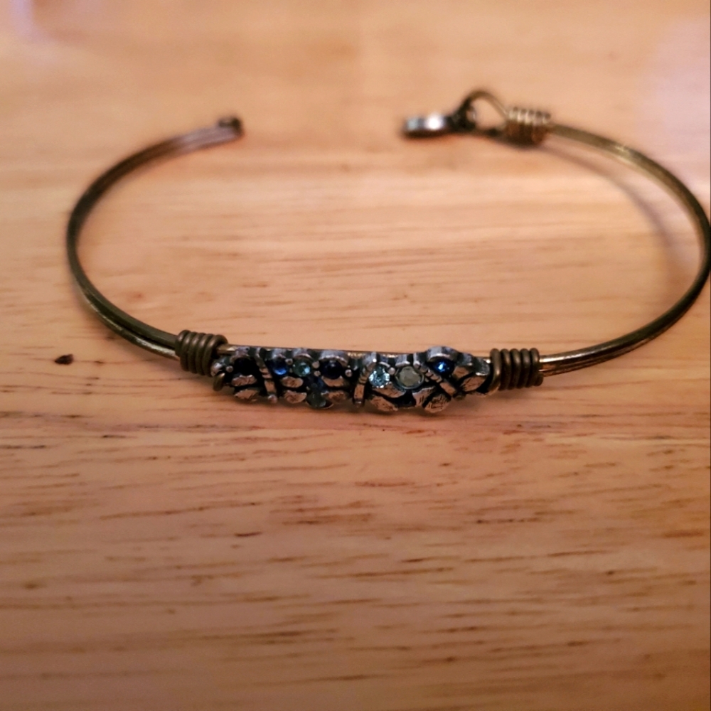 Luca and Danni Blue bangle bracelet